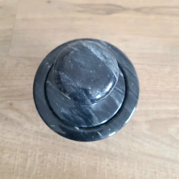 Black marble mortal & pestle. - Picture 2 of 5